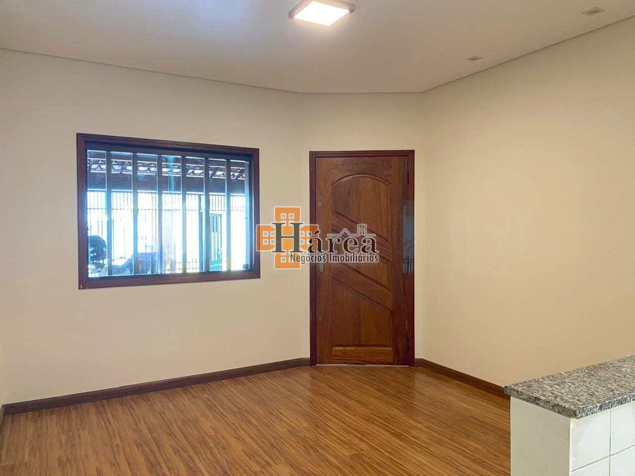 Casa à venda com 2 quartos, 126m² - Foto 2