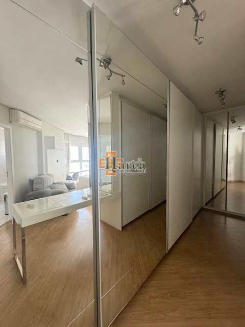 Apartamento para alugar com 3 quartos, 232m² - Foto 6