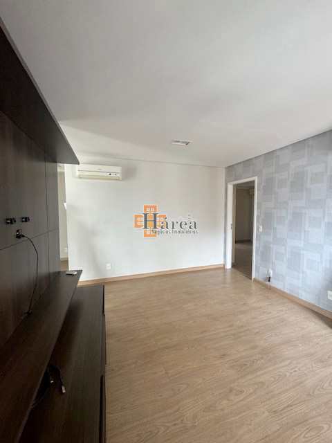 Apartamento para alugar com 3 quartos, 232m² - Foto 10