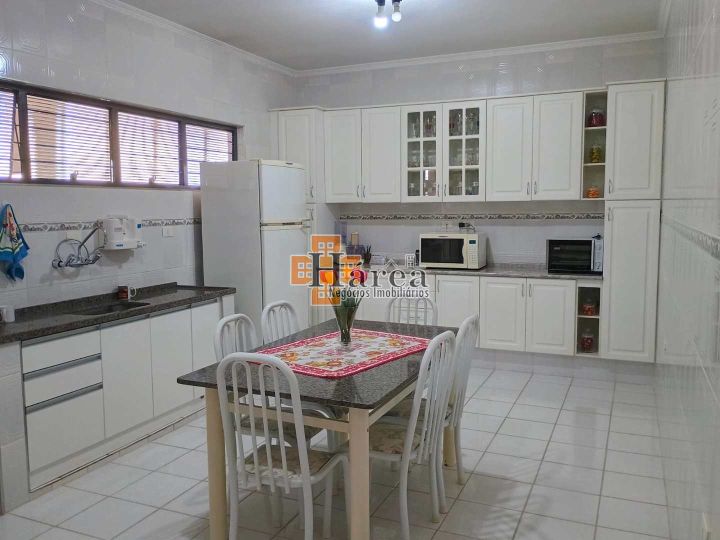 Casa à venda com 3 quartos, 307m² - Foto 12