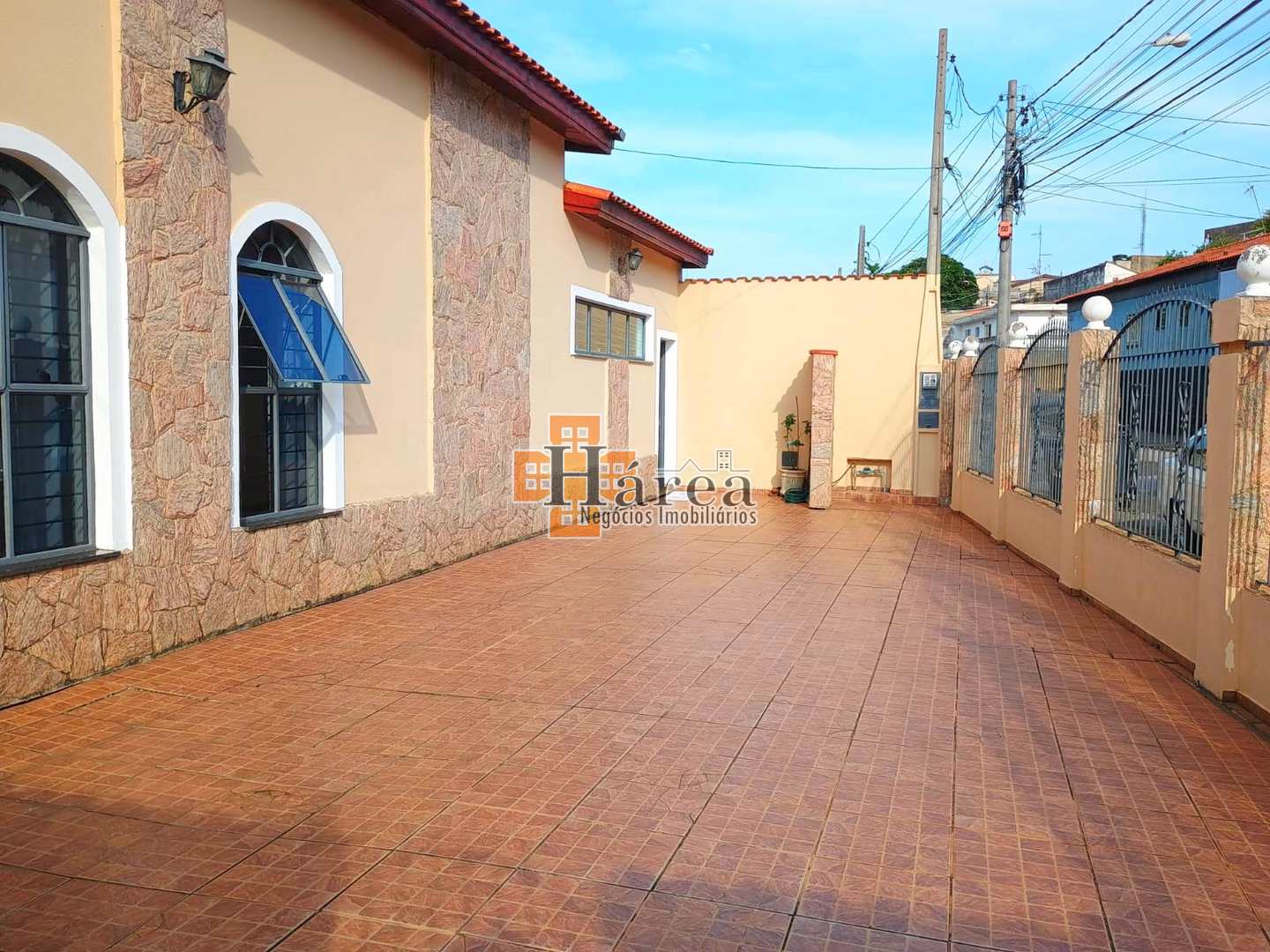 Casa à venda com 3 quartos, 307m² - Foto 4