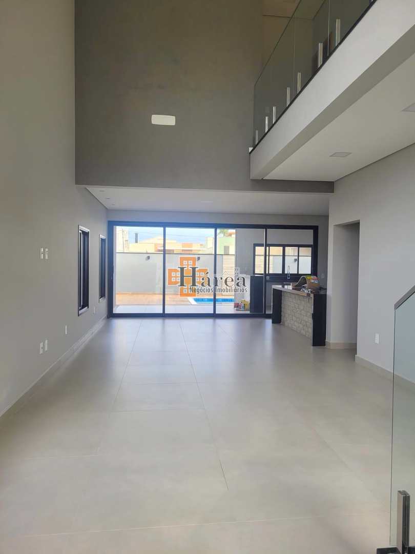 Sobrado à venda com 3 quartos, 248m² - Foto 4