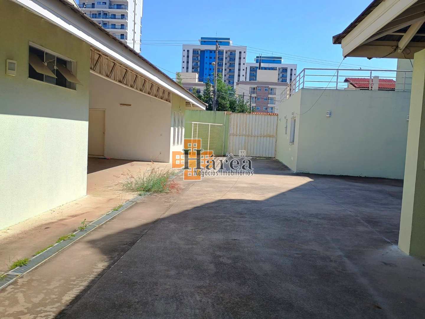 Sobrado para alugar com 8 quartos, 720m² - Foto 64