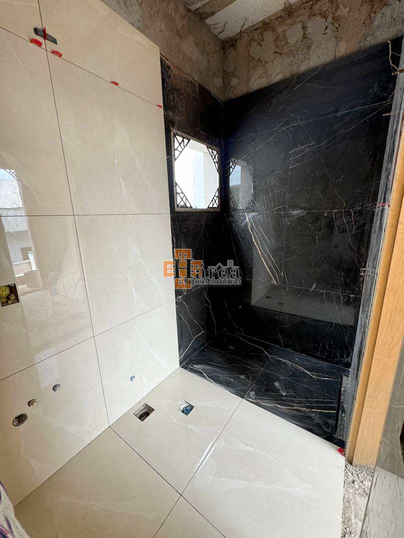 Sobrado à venda com 3 quartos, 180m² - Foto 4