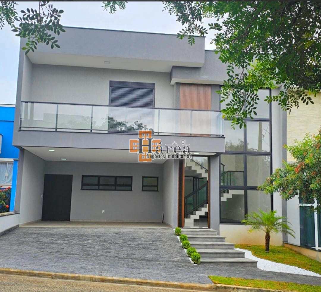 Sobrado à venda com 3 quartos, 232m² - Foto 1