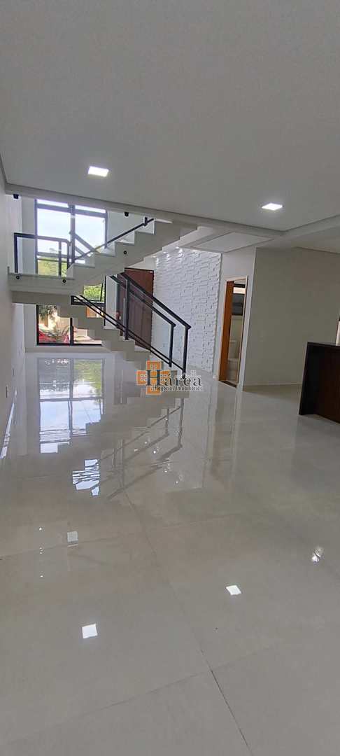 Sobrado à venda com 3 quartos, 232m² - Foto 3