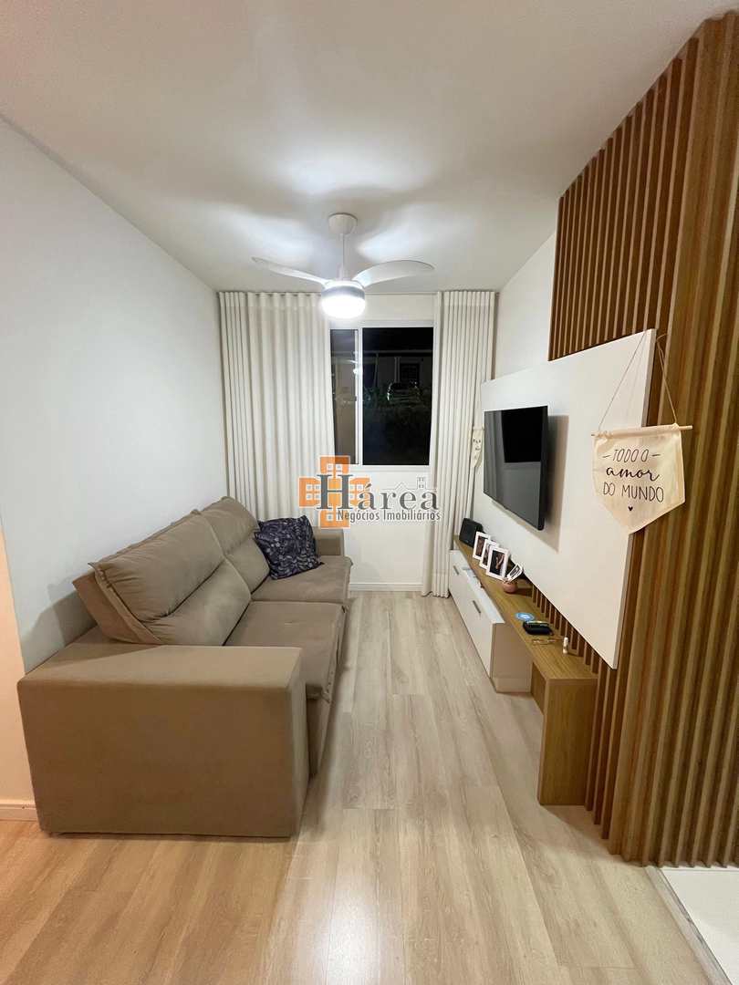 Apartamento à venda com 2 quartos, 43m² - Foto 2