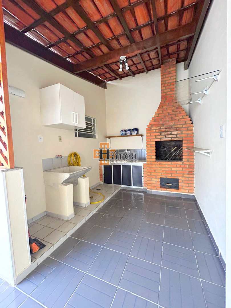 Casa para alugar com 3 quartos, 196m² - Foto 22