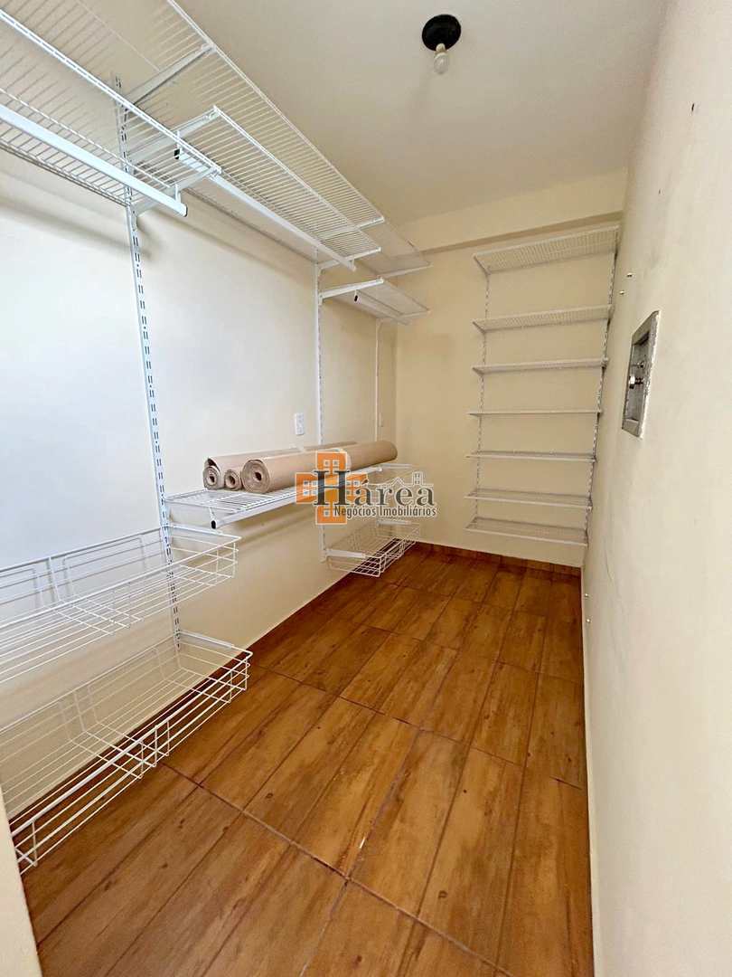 Casa para alugar com 3 quartos, 196m² - Foto 18