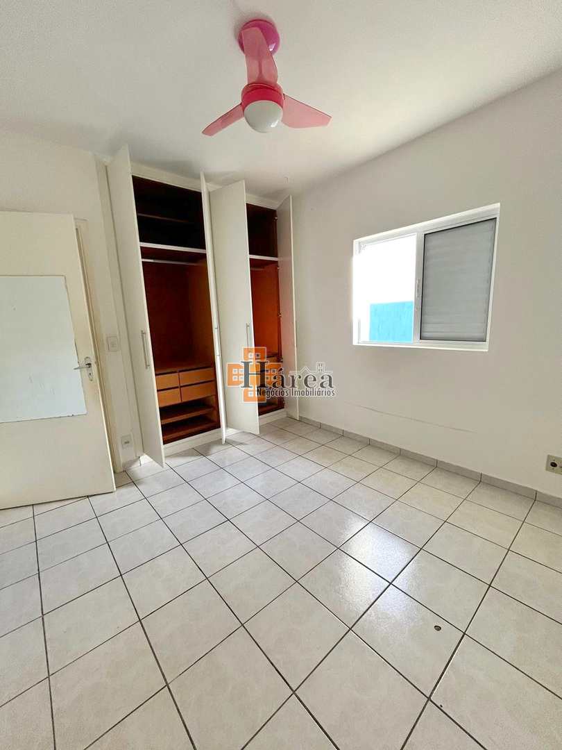 Casa para alugar com 3 quartos, 196m² - Foto 14