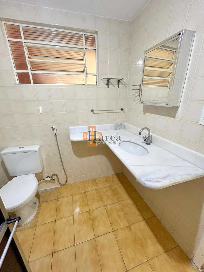 Casa para alugar com 3 quartos, 196m² - Foto 25