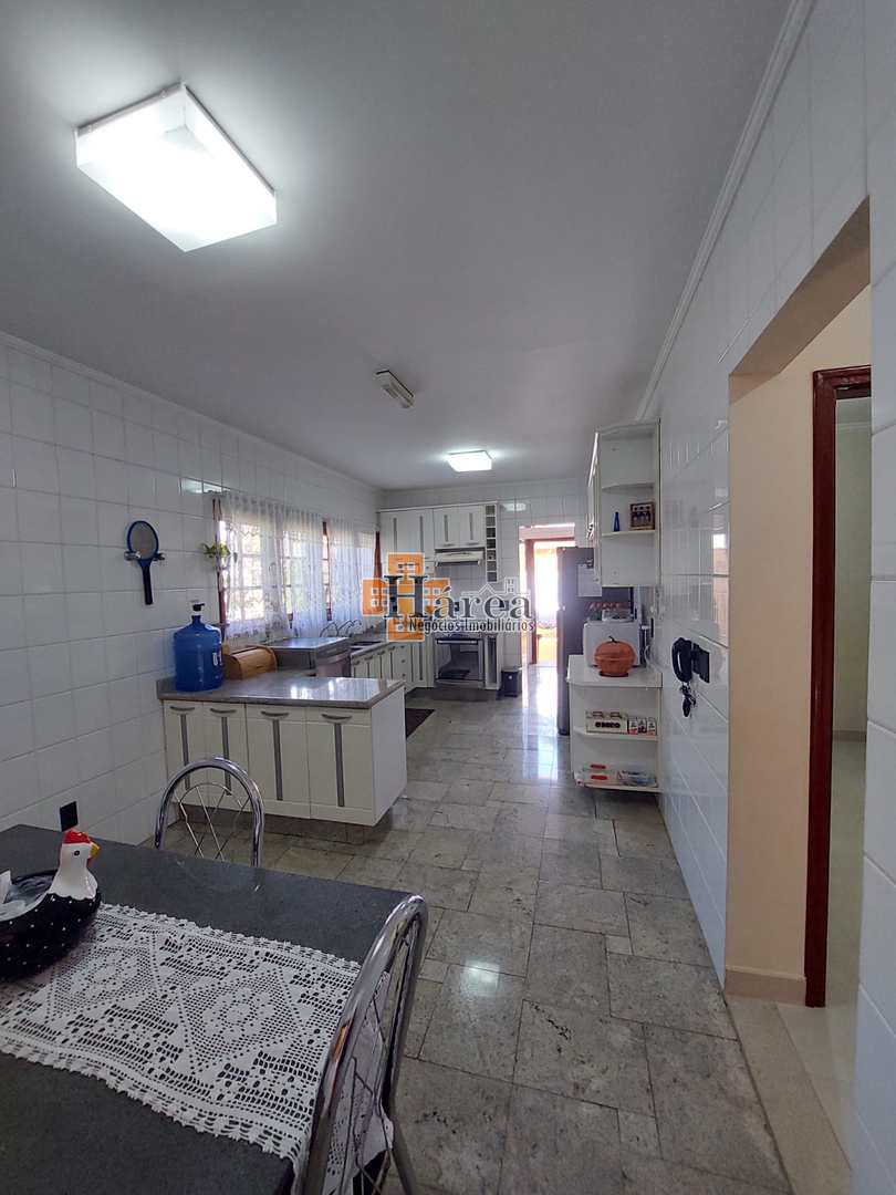 Casa de Condomínio para alugar com 4 quartos, 438m² - Foto 20