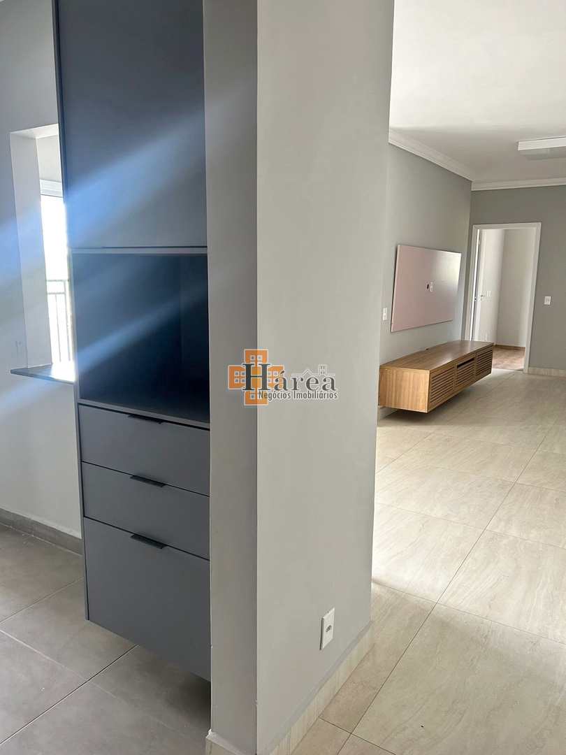 Apartamento à venda com 3 quartos, 80m² - Foto 1