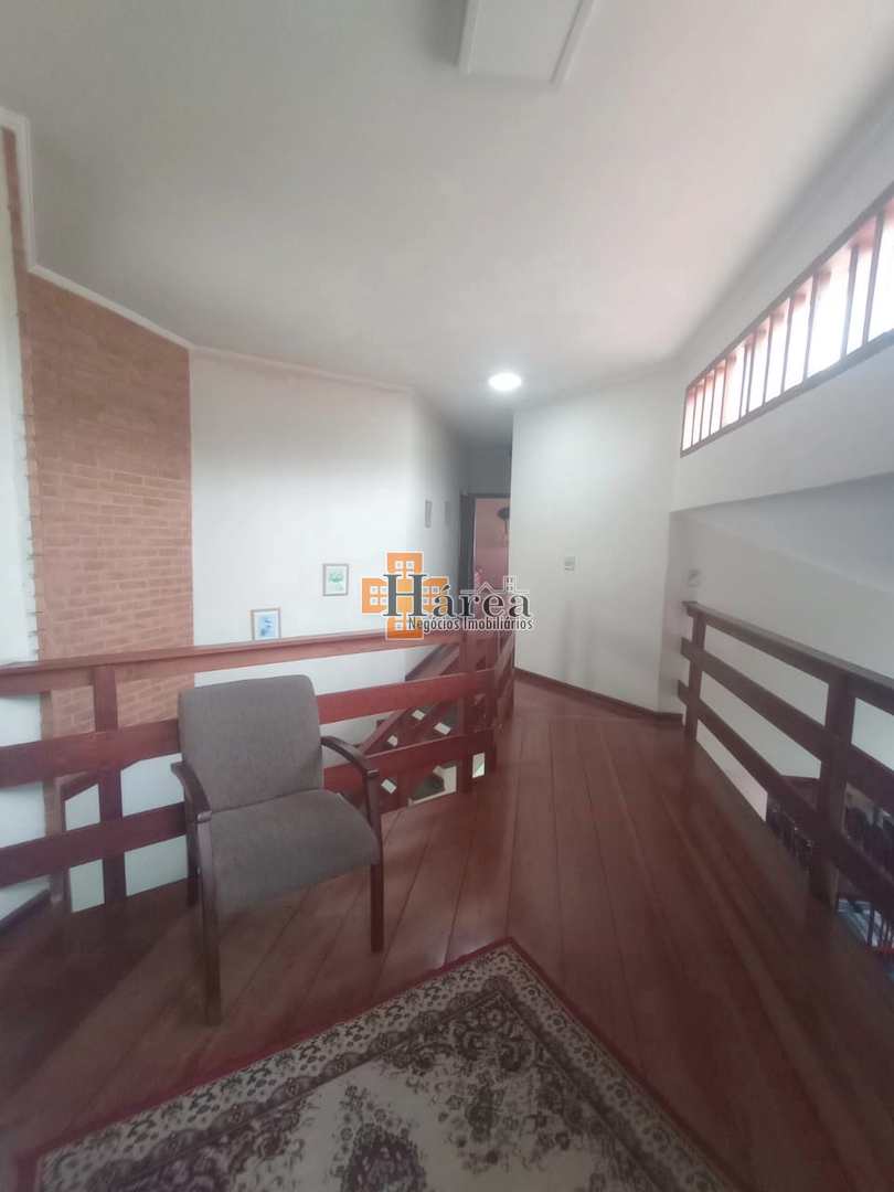 Sobrado à venda com 4 quartos, 225m² - Foto 14