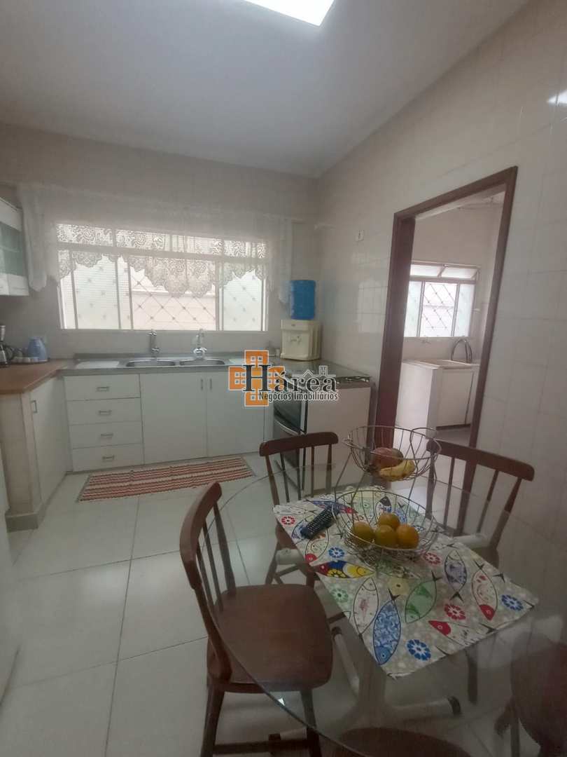 Sobrado à venda com 4 quartos, 225m² - Foto 29