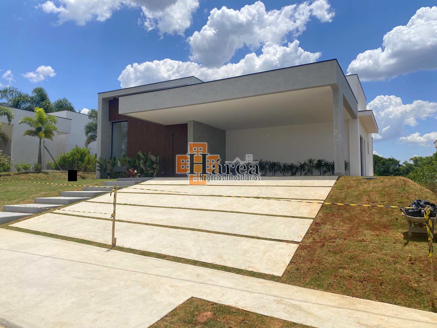 Casa de Condomínio à venda com 3 quartos, 378m² - Foto 4