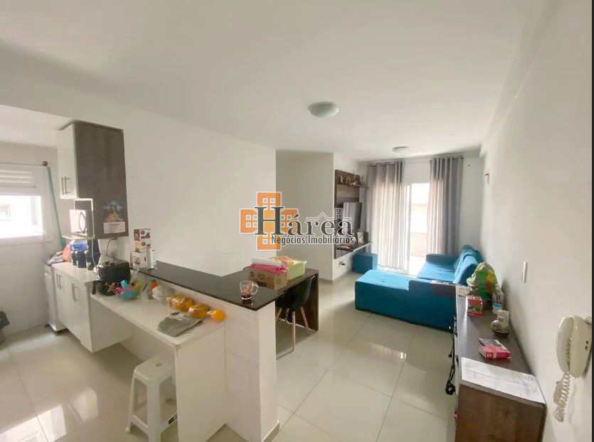 Apartamento à venda com 3 quartos, 64m² - Foto 2