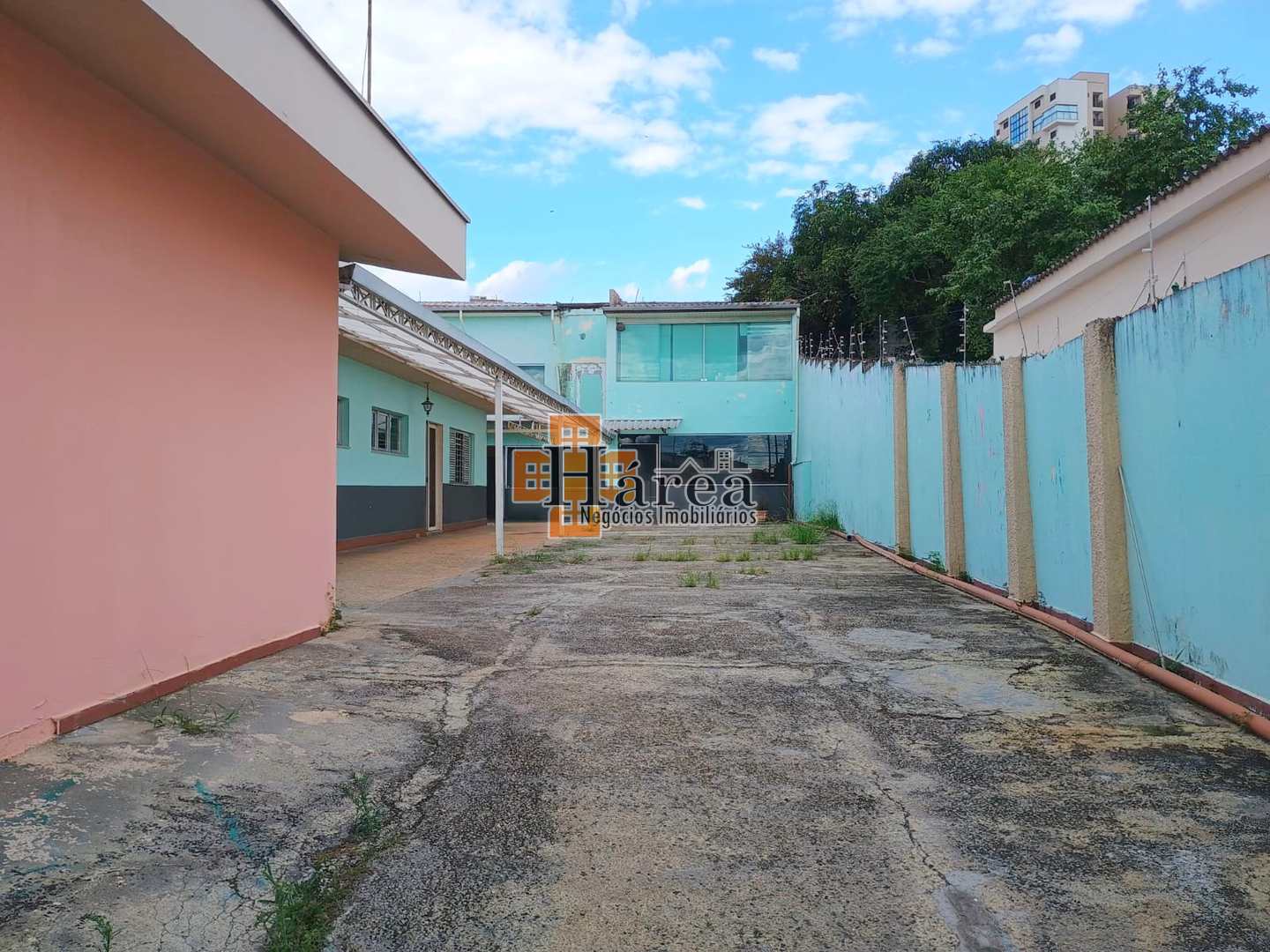 Casa à venda e aluguel com 3 quartos, 451m² - Foto 4