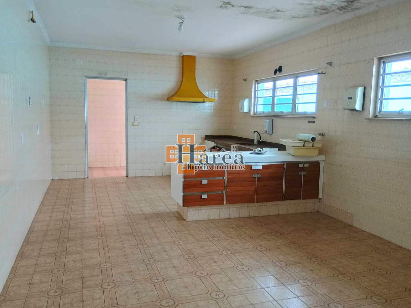 Casa à venda e aluguel com 3 quartos, 451m² - Foto 40