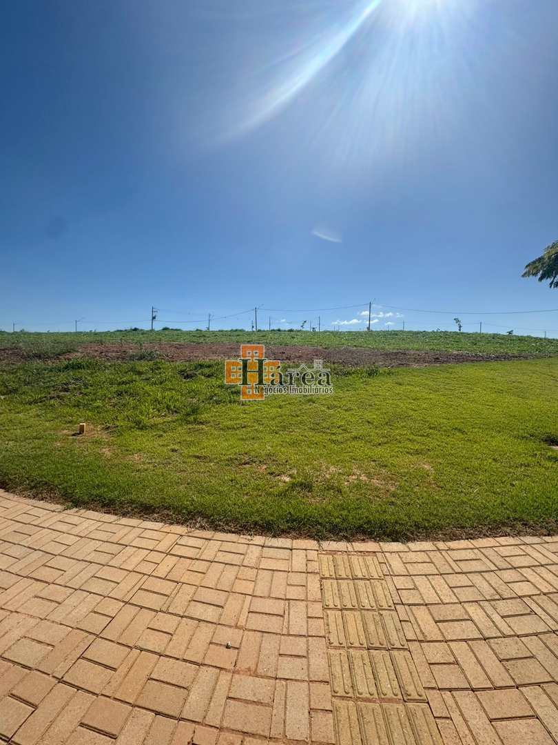 Terreno à venda, 400m² - Foto 1