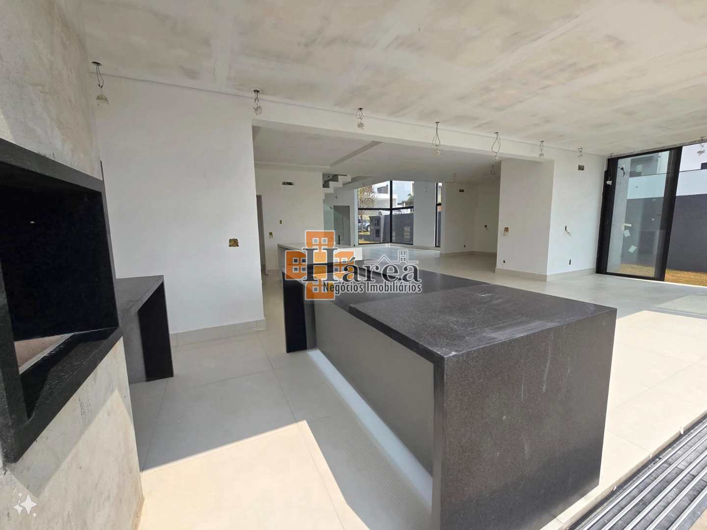 Sobrado à venda com 4 quartos, 360m² - Foto 44