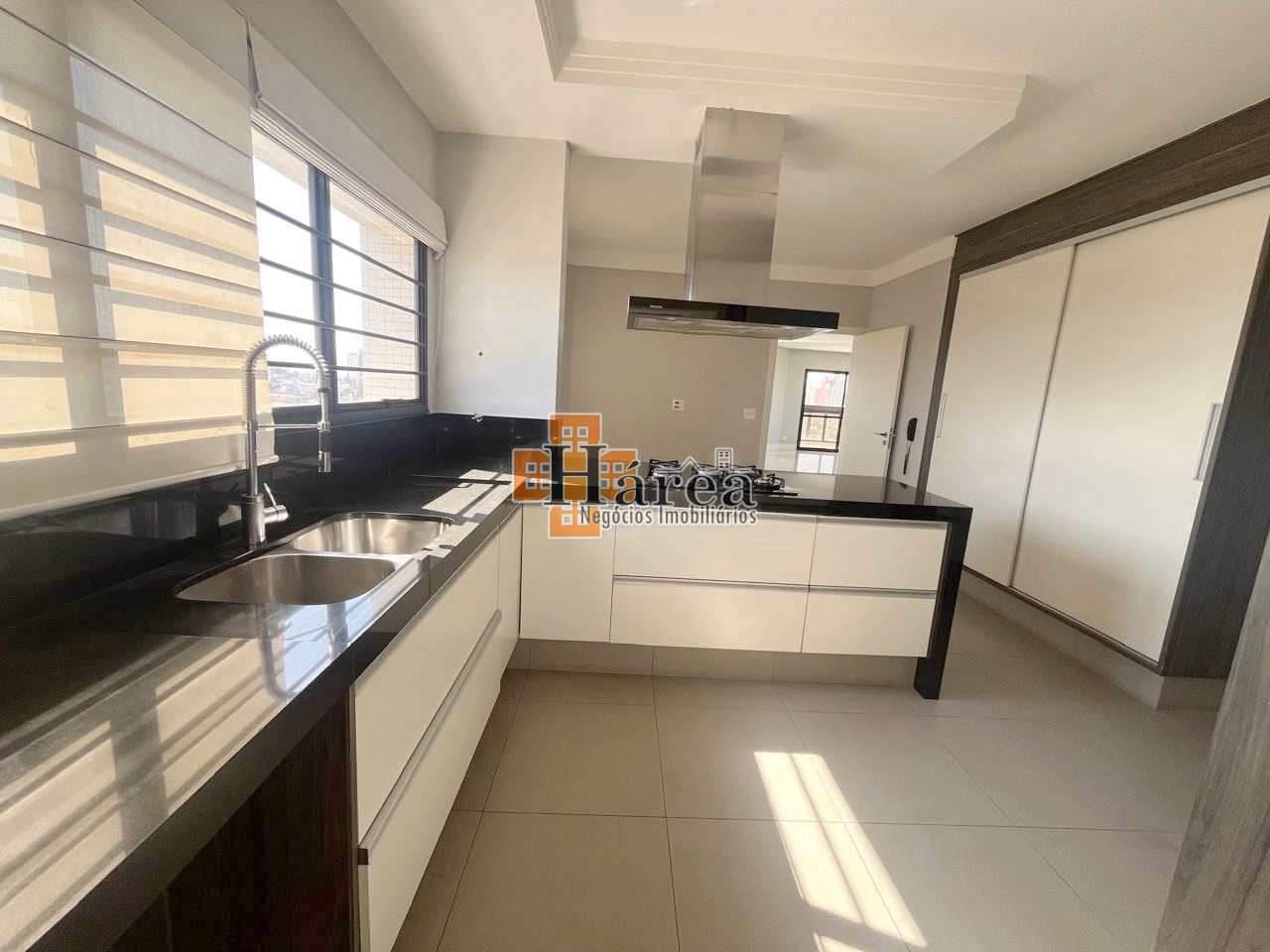 Apartamento à venda com 3 quartos, 316m² - Foto 23