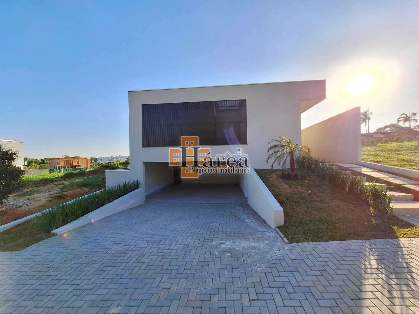 Casa de Condomínio à venda com 3 quartos, 301m² - Foto 1