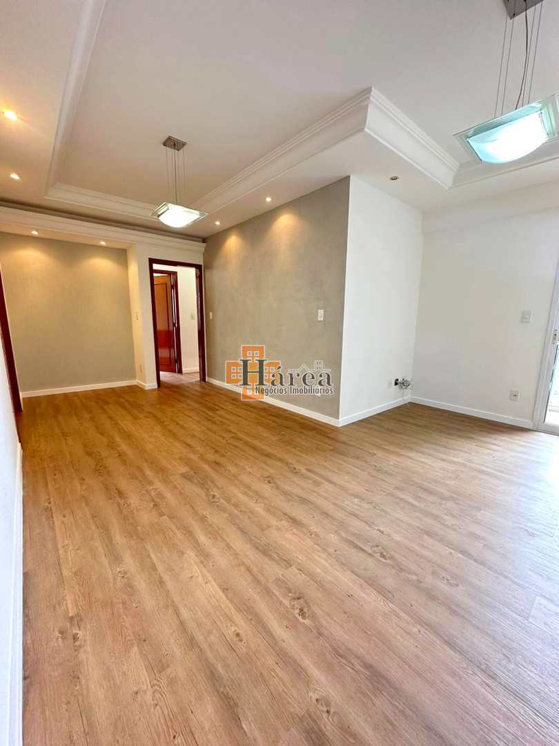 Apartamento à venda com 3 quartos, 85m² - Foto 1