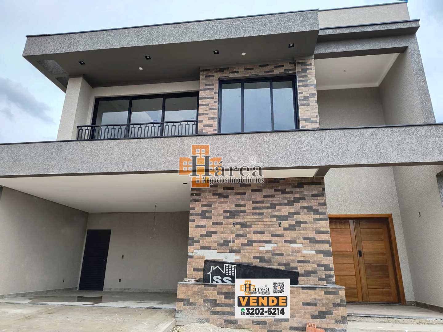 Sobrado à venda com 3 quartos, 206m² - Foto 1