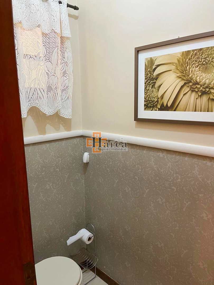 Sobrado à venda com 3 quartos, 200m² - Foto 19