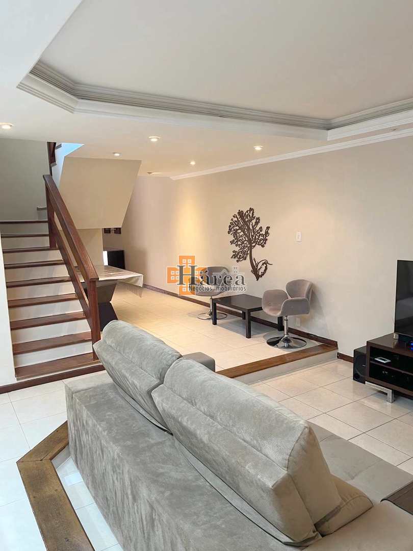 Sobrado à venda com 3 quartos, 200m² - Foto 2