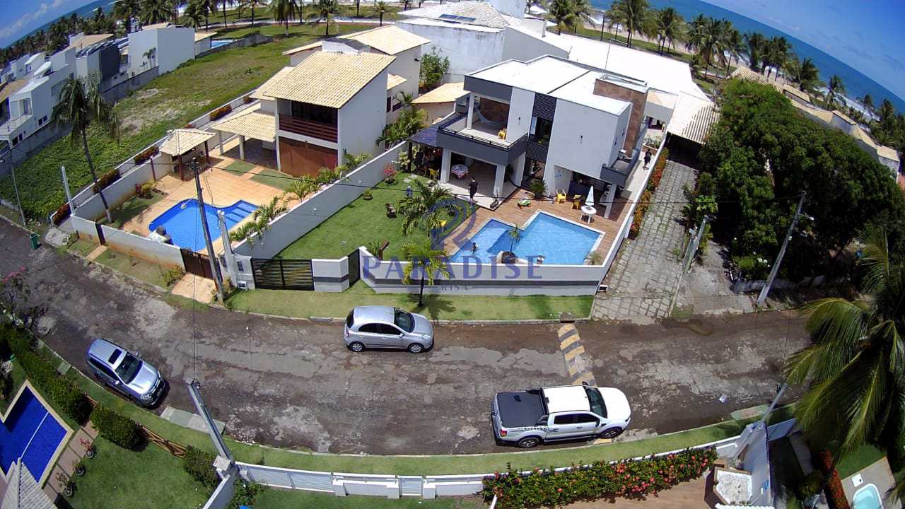 Casa de Condomínio com 5 quartos, Guarajuba, Camaçari - R$ 2.45 mi, Cod: 68844
