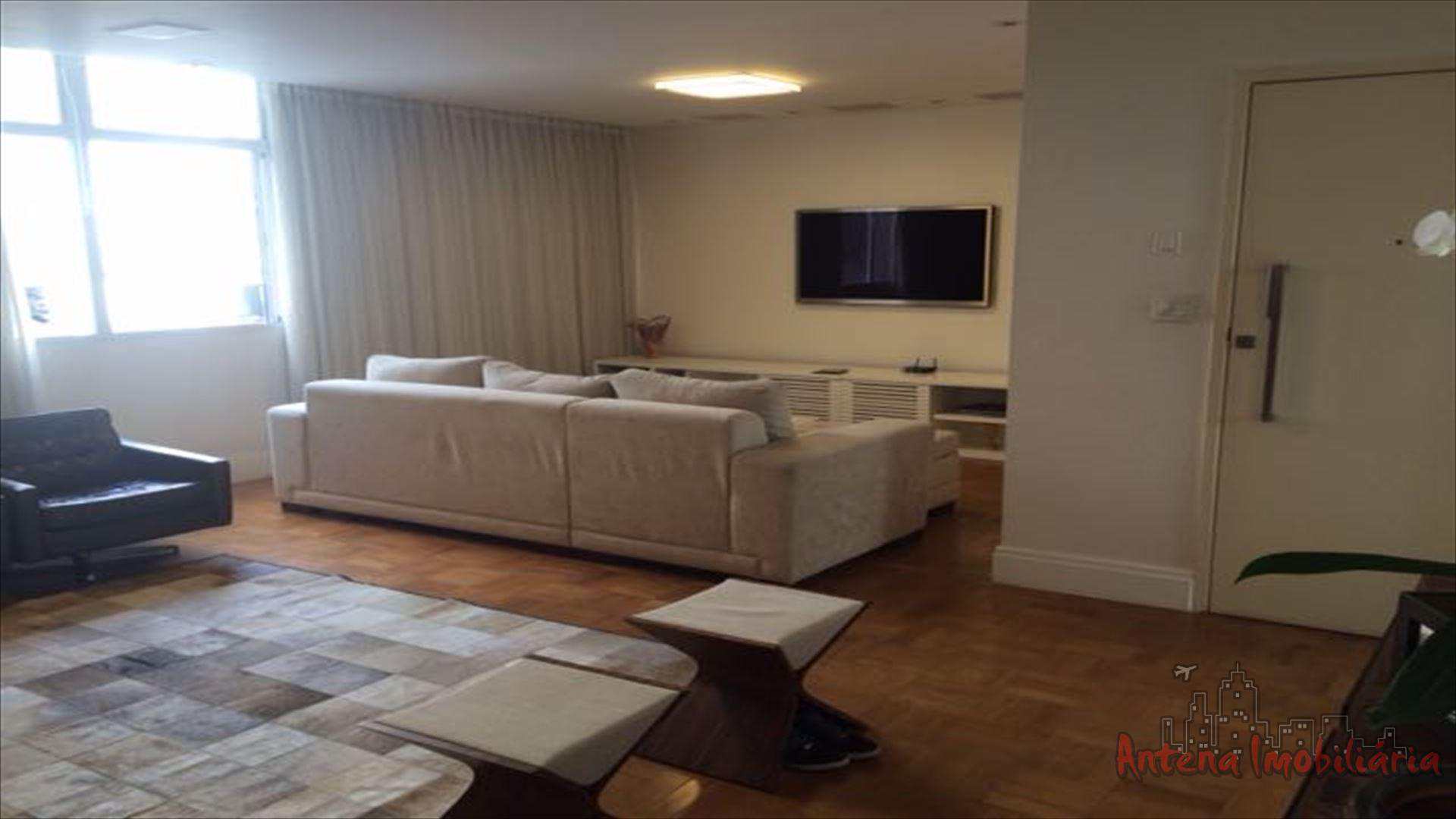 Apartamento para alugar com 3 quartos, 130m² - Foto 1