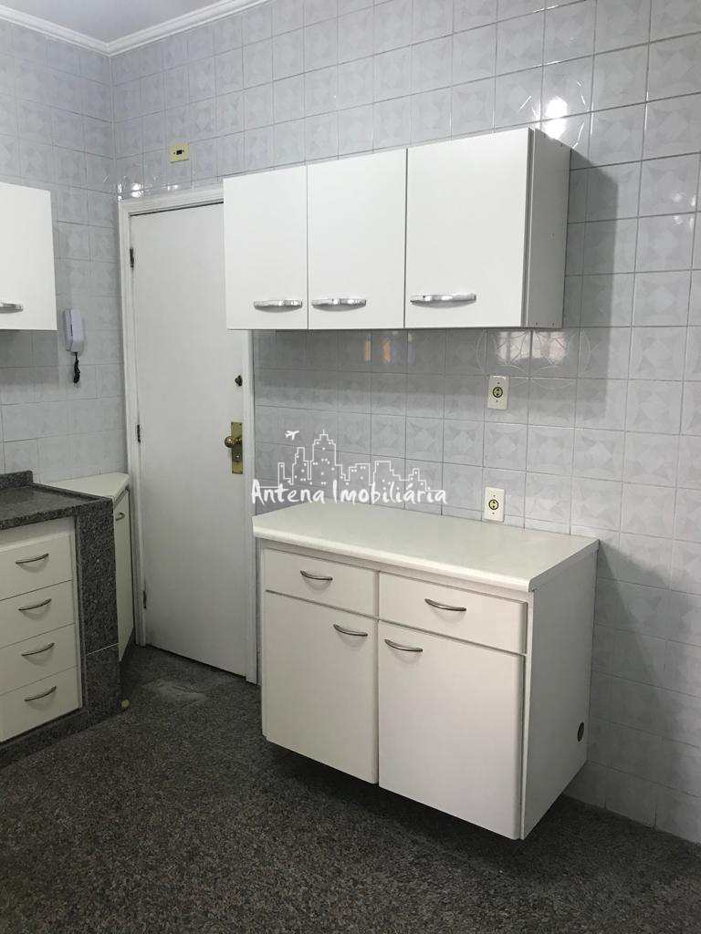 Apartamento para alugar com 2 quartos, 90m² - Foto 11