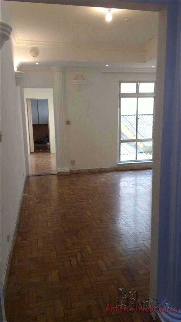 Apartamento à venda com 2 quartos, 80m² - Foto 2