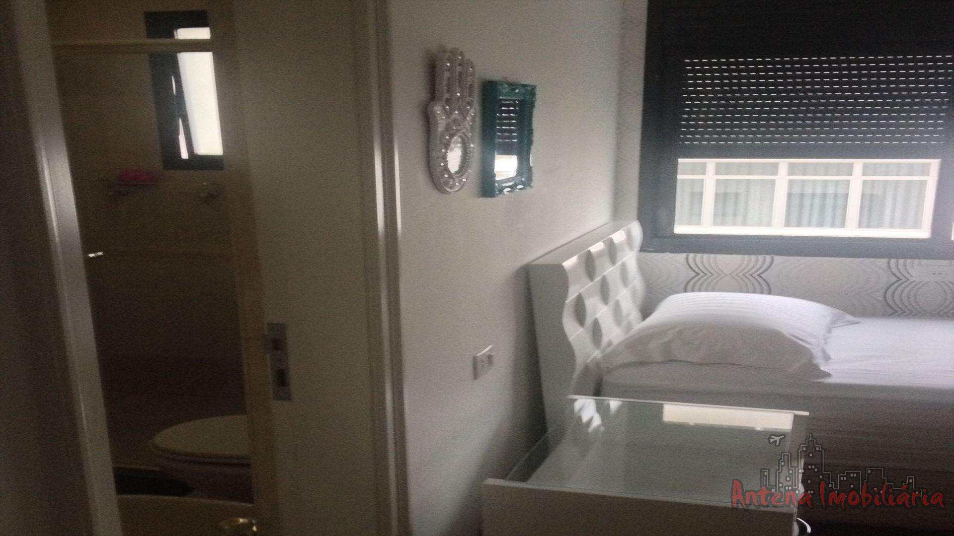 Apartamento à venda com 4 quartos, 200m² - Foto 5