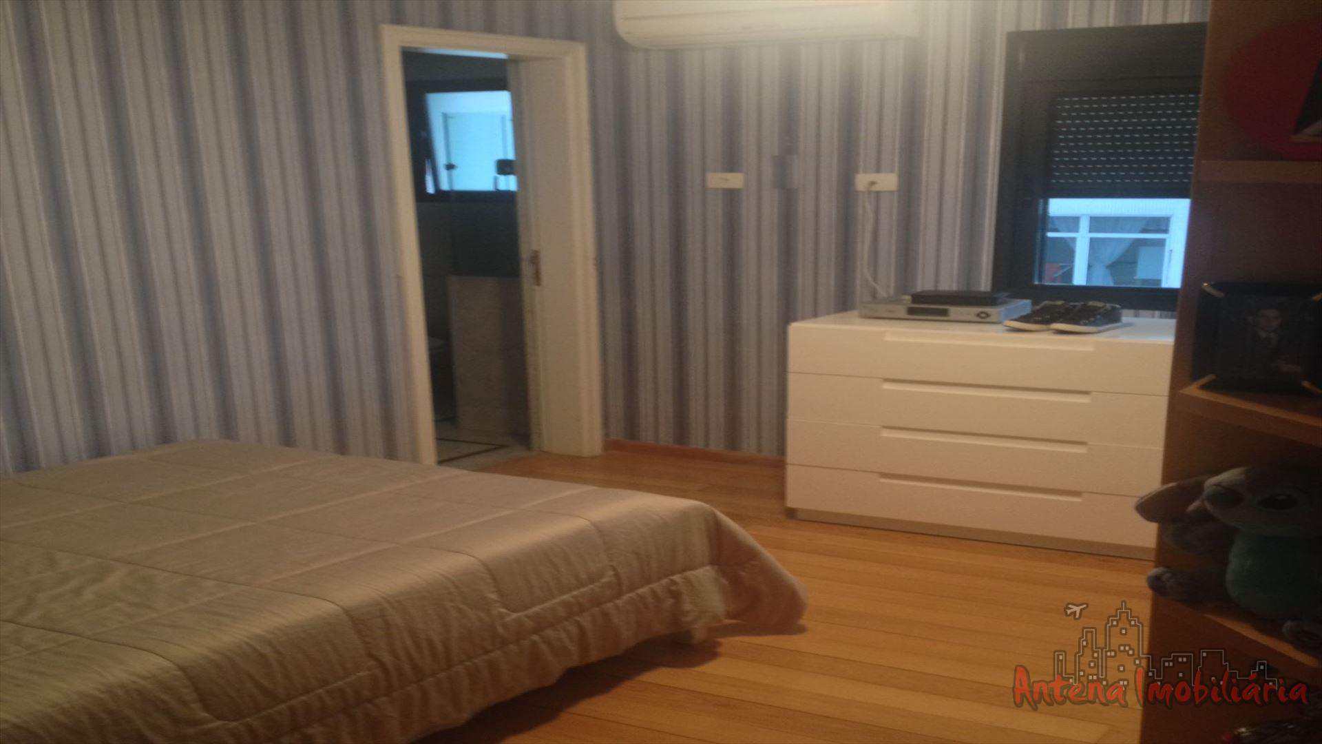 Apartamento à venda com 4 quartos, 200m² - Foto 7