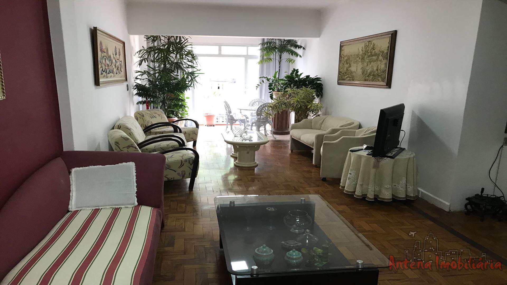 Apartamento à venda com 2 quartos, 128m² - Foto 1