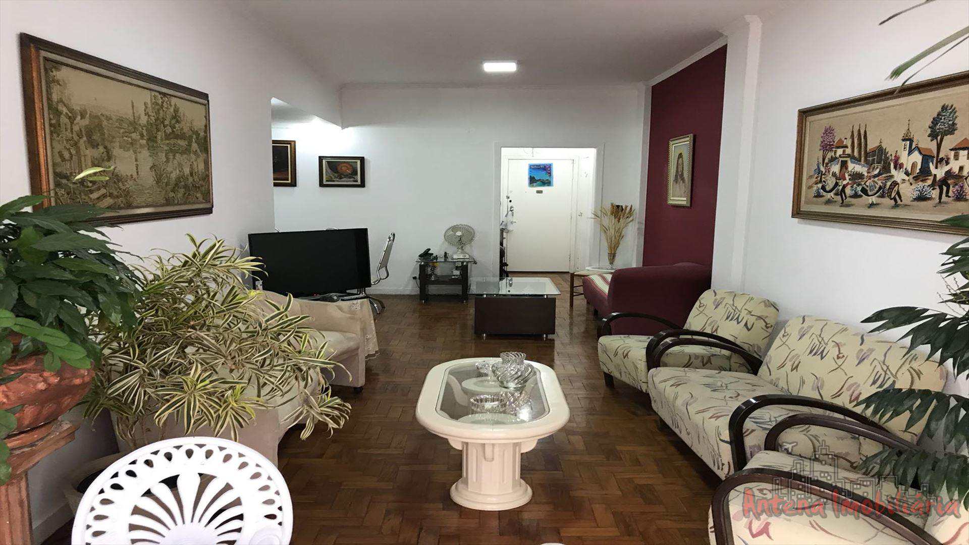 Apartamento à venda com 2 quartos, 128m² - Foto 2