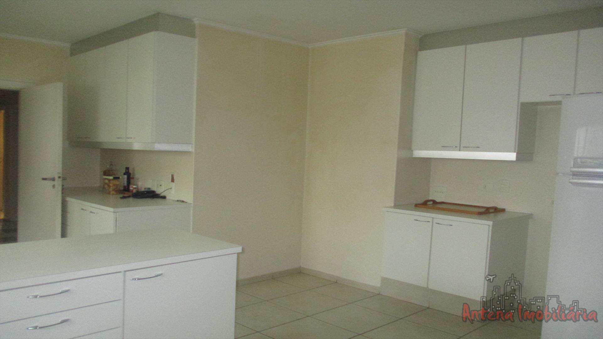 Apartamento à venda com 3 quartos, 222m² - Foto 28