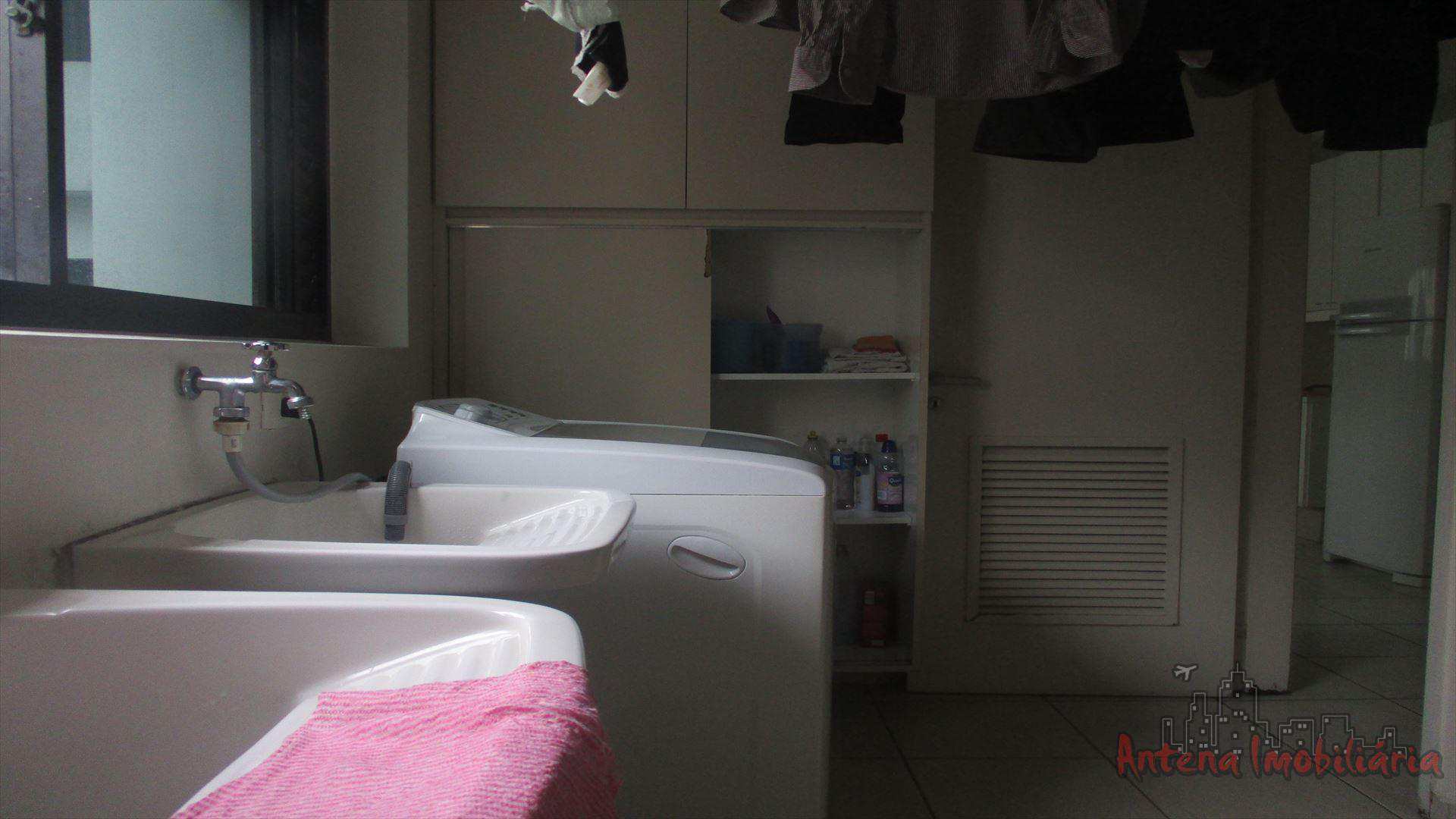 Apartamento à venda com 3 quartos, 222m² - Foto 32