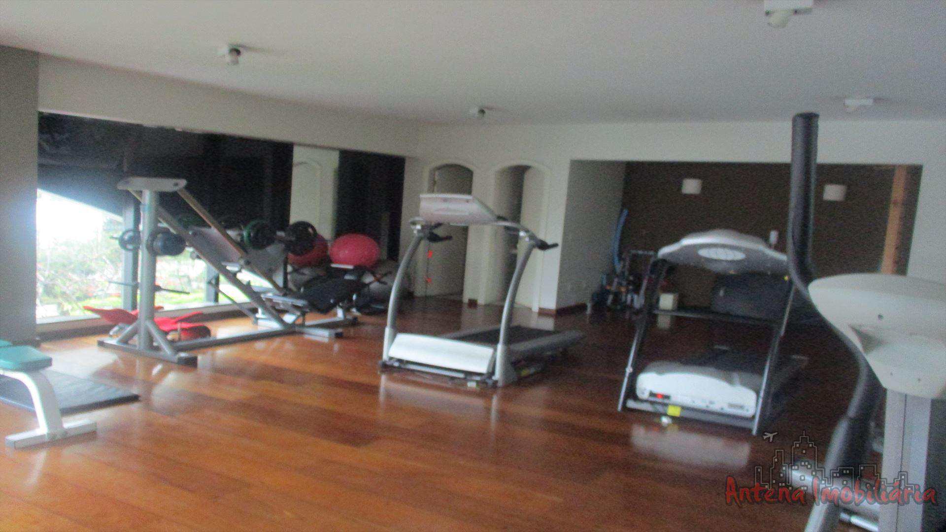 Apartamento à venda com 3 quartos, 222m² - Foto 35