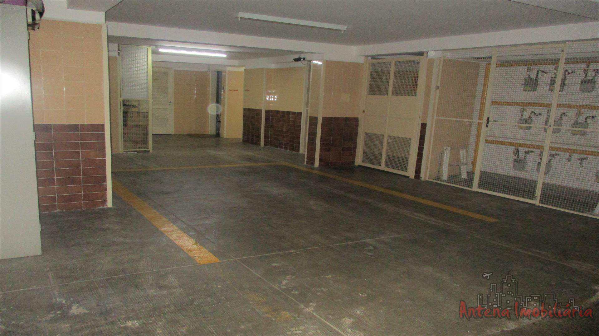 Apartamento à venda com 3 quartos, 222m² - Foto 44