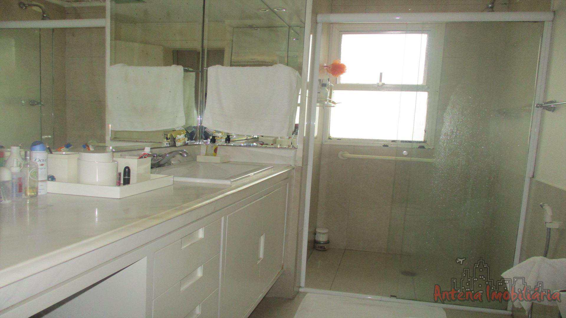 Apartamento à venda com 3 quartos, 222m² - Foto 22