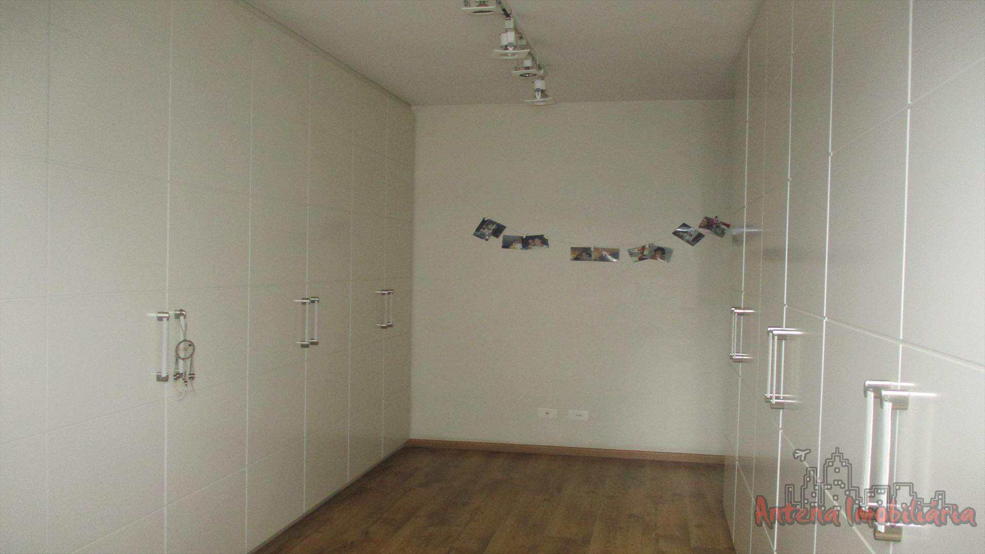 Apartamento à venda com 3 quartos, 222m² - Foto 16