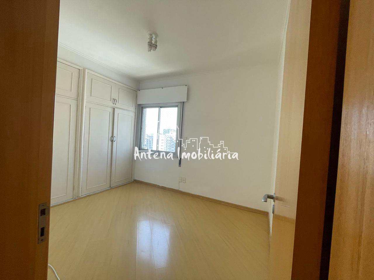 Apartamento à venda com 3 quartos, 230m² - Foto 8