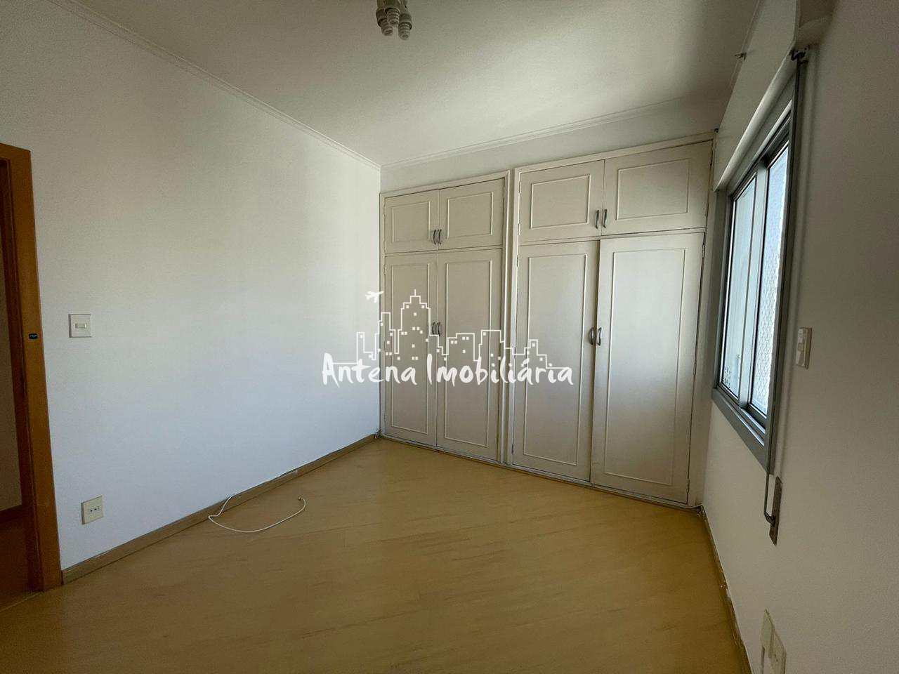 Apartamento à venda com 3 quartos, 230m² - Foto 9