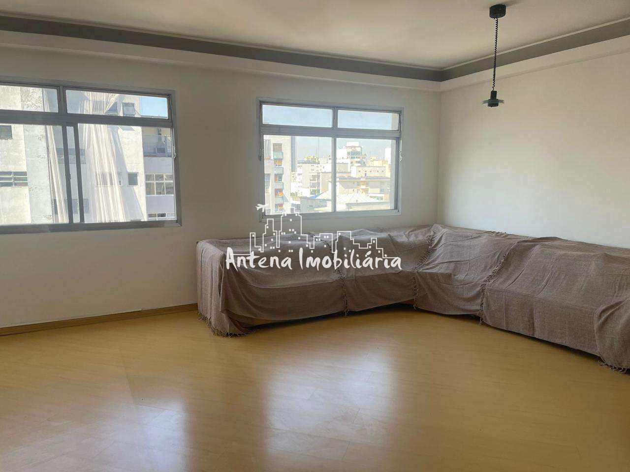 Apartamento à venda com 3 quartos, 230m² - Foto 1