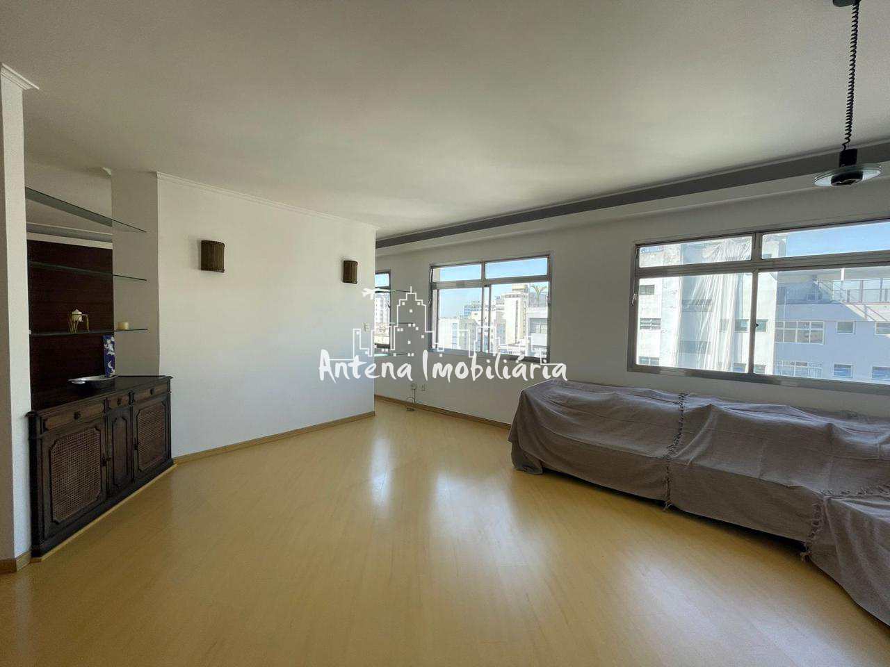 Apartamento à venda com 3 quartos, 230m² - Foto 5