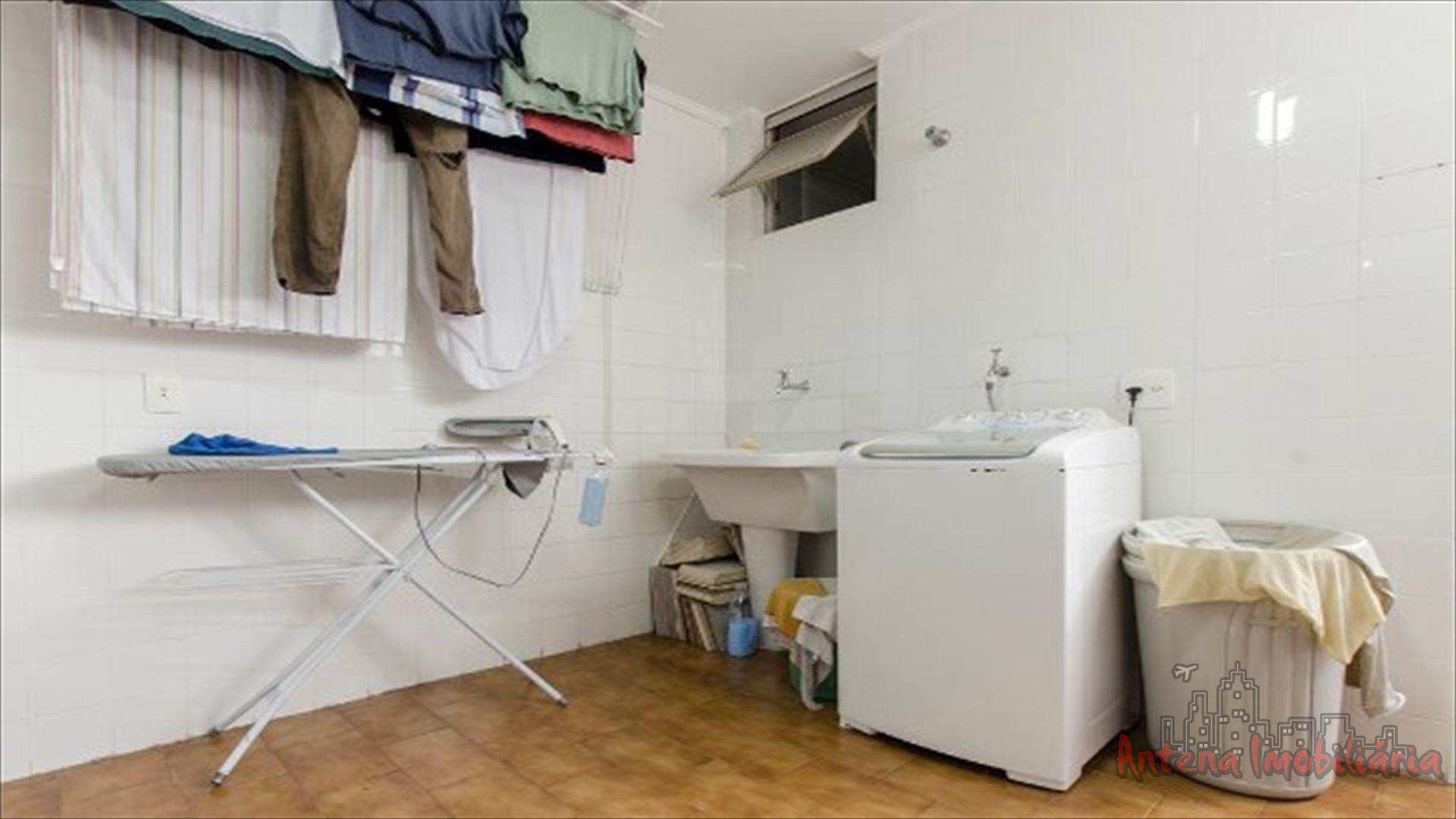 Apartamento à venda com 4 quartos, 180m² - Foto 12